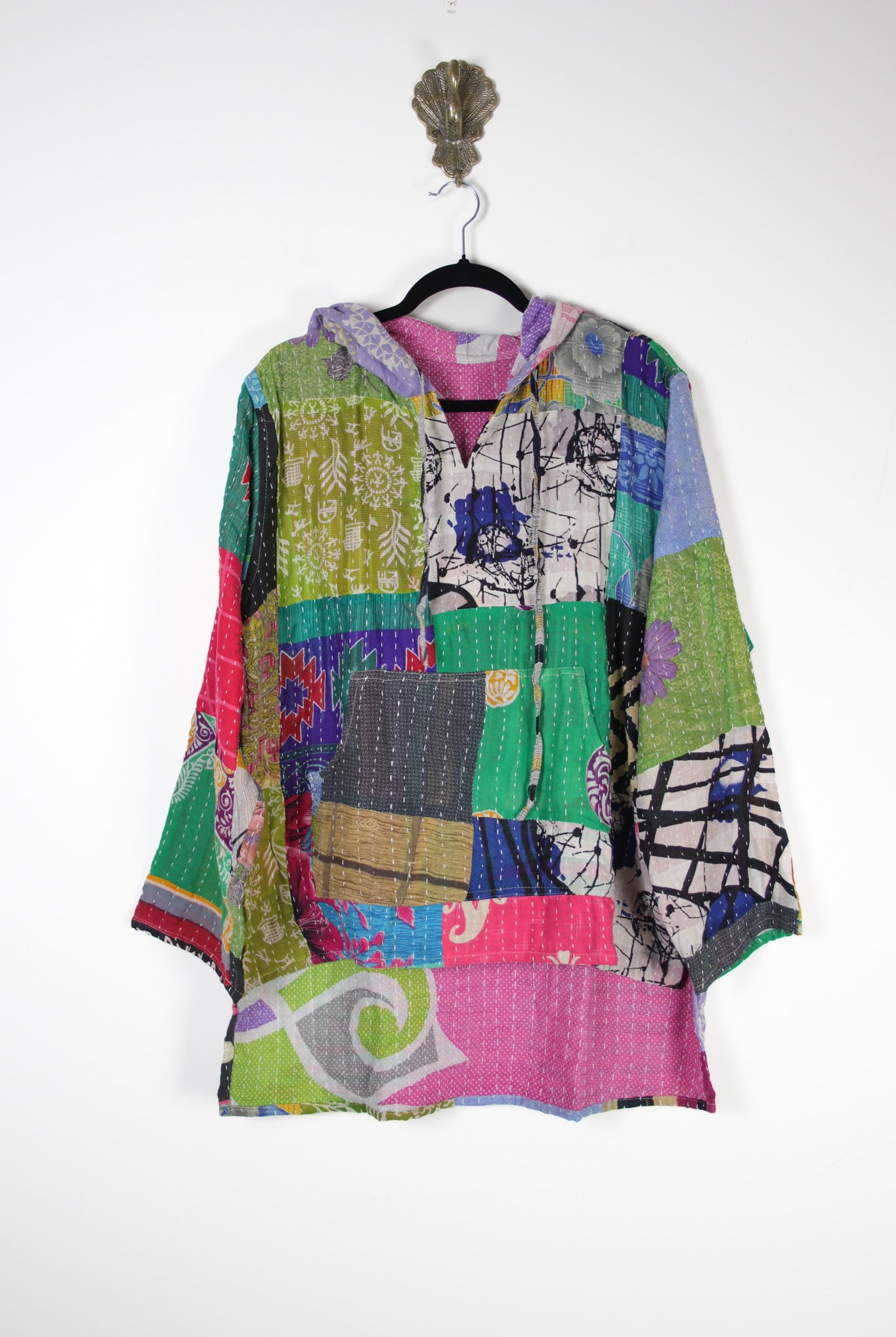 Patchwork Homebody Hoodie M (20119) PatchworkHomebodyHoodieMRenewBohemian201191 Renew Bohemian Pty Ltd