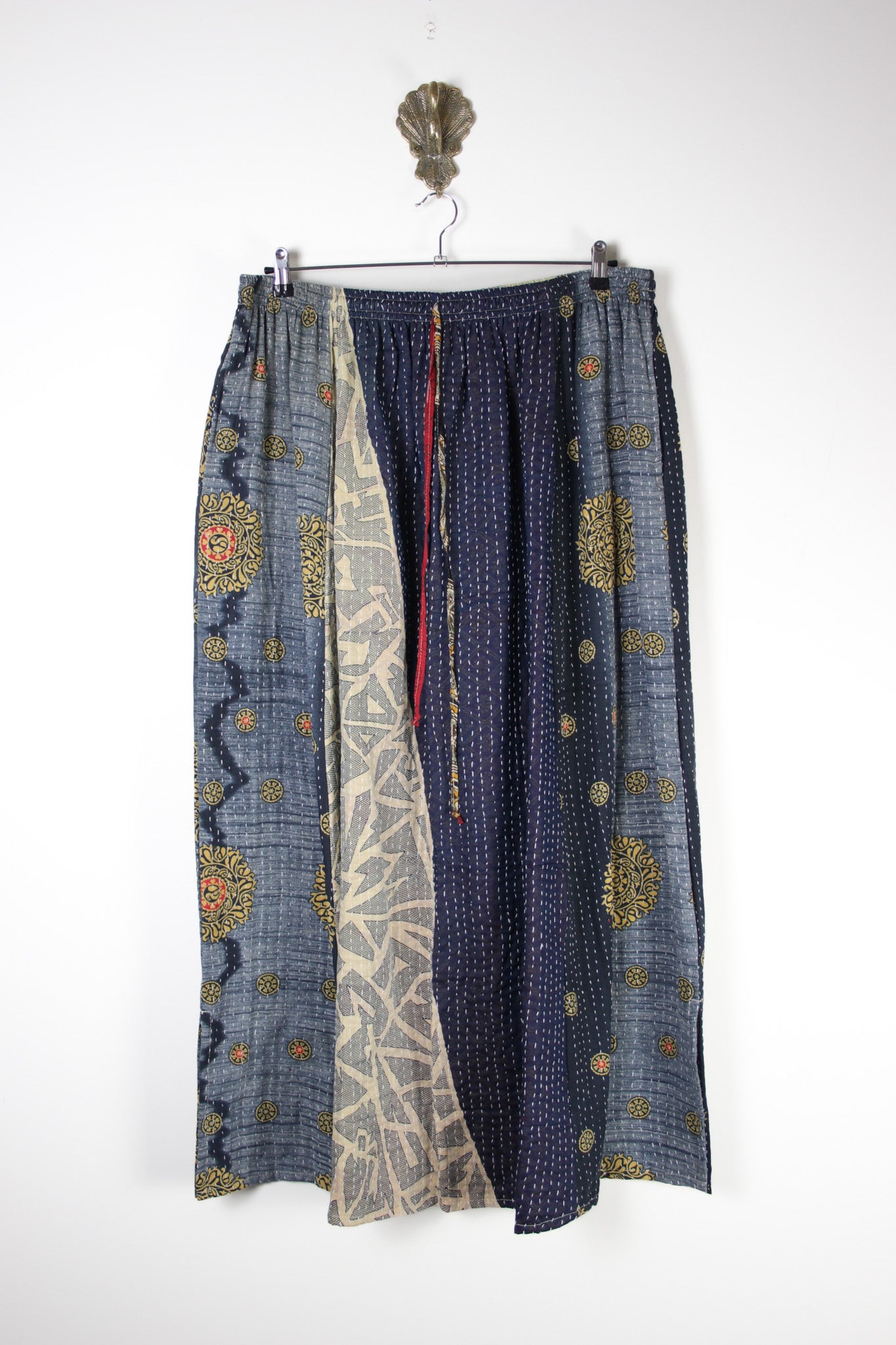 Rasika Kantha Skirt 3XL (19791) RasikaSkirt3XLRenewBohemian197911_f897cf33-8608-4e9d-9d42-0ef12e3d574e Renew Bohemian Pty Ltd