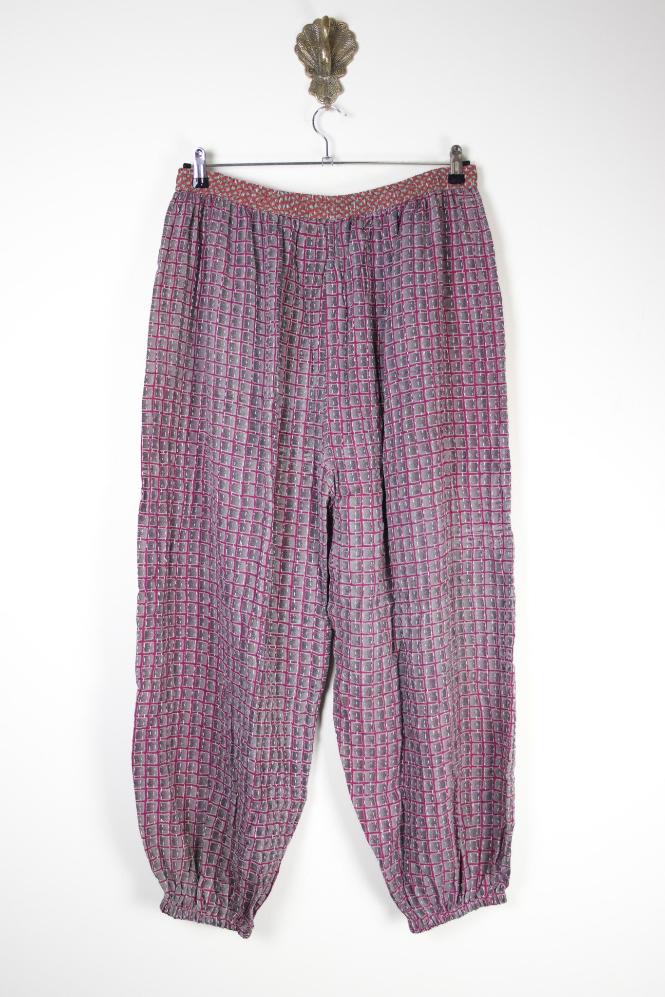 Tula Kantha Joggers 2XL (20944) TulaJoggers2XLRenewBohemian209442_e552416a-5c1a-477b-af81-3bd477d51bee Renew Bohemian Pty Ltd